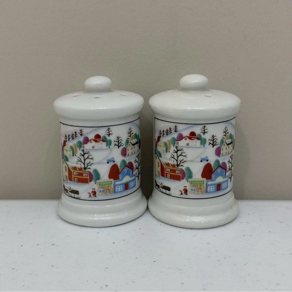 SALE! Christmas Village Winter Scene Salt and Pepper Shaker Holiday Decor Set